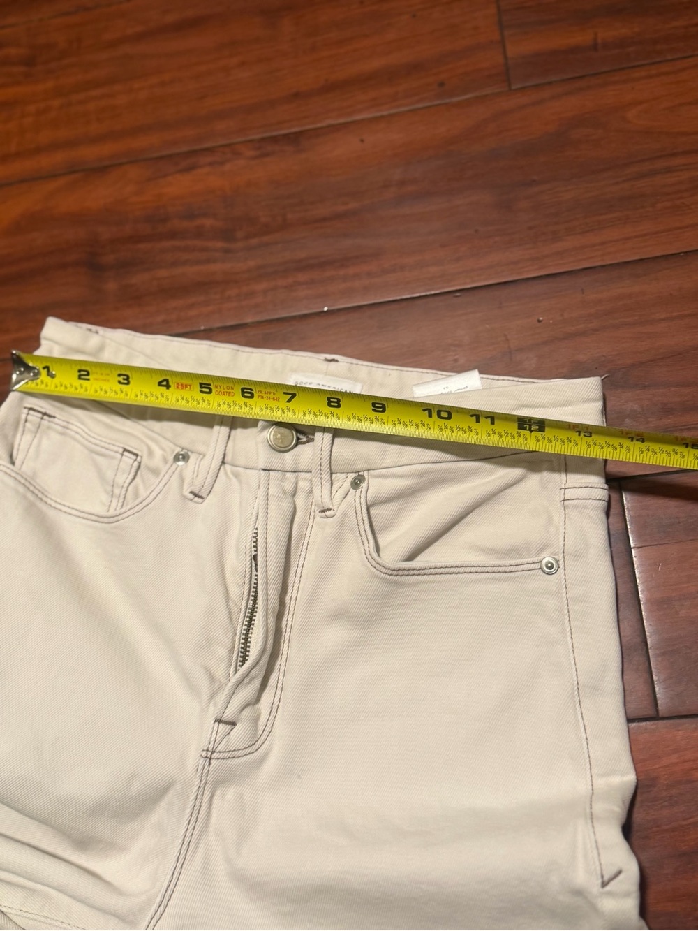 Good American High-Rise Straight Jeans in Pearl color - Picture 5 of 10